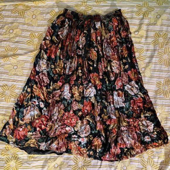 Vintage Dresses & Skirts - Vintage Floral Velvet Maxi Skirt - Black with Red, Pink & Green